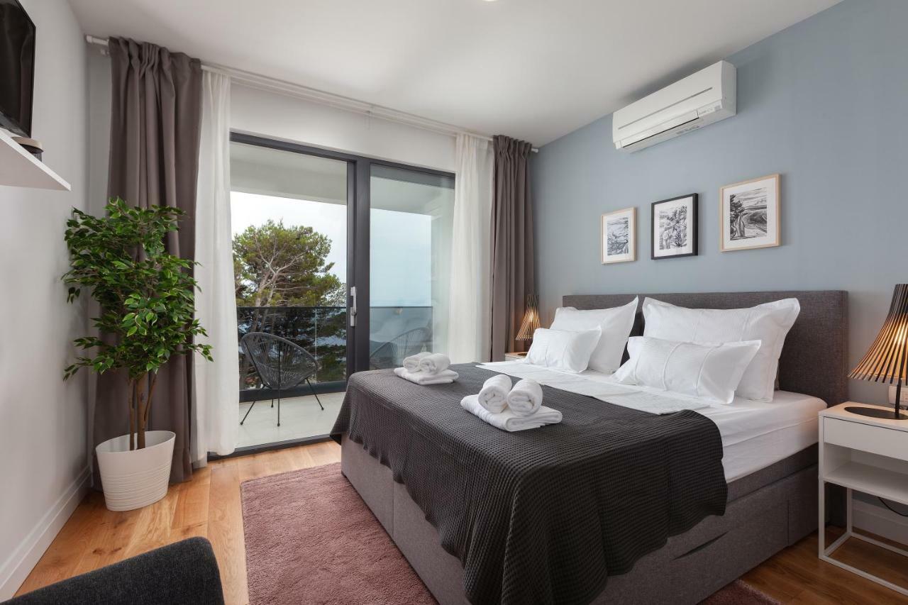 Villa Mira With Fantastic Sea View Makarska Exterior photo