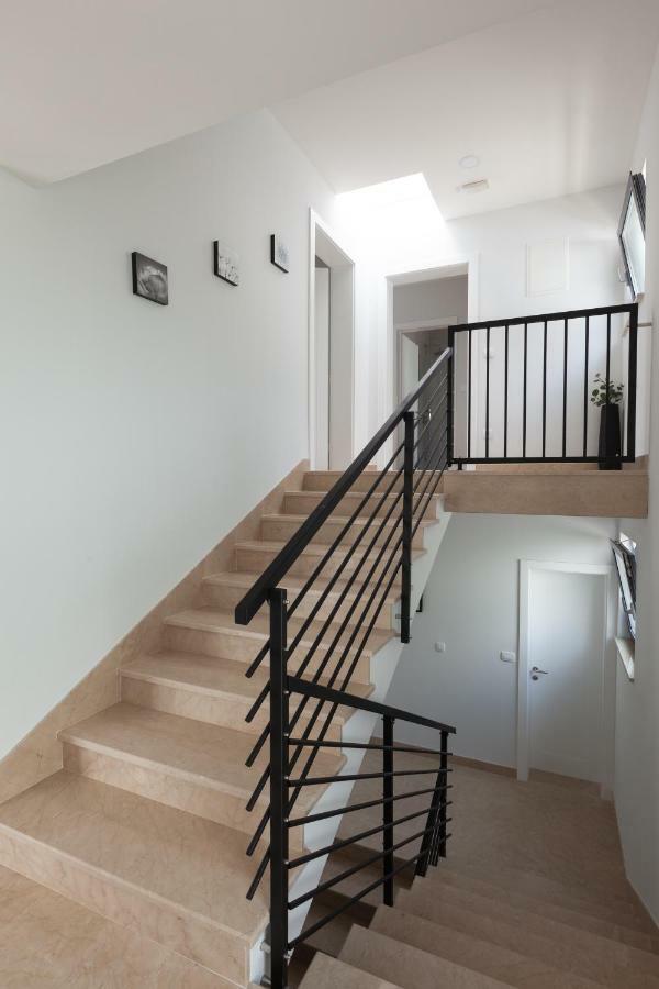 Villa Mira With Fantastic Sea View Makarska Exterior photo